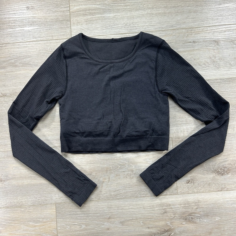 Lululemon Size 8 Ebb To Street Crop Long Sleeve Charcoal Gray Built In Bra Pads